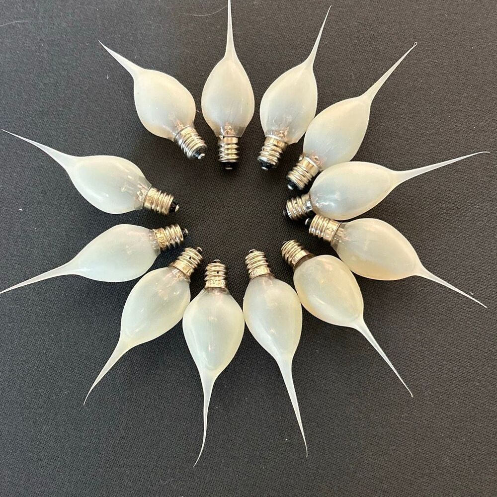 12 Silicone Lightbulbs